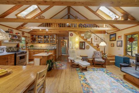 32 Fox Run Lamoine ME 04605