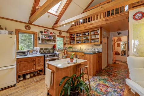 32 Fox Run Lamoine ME 04605