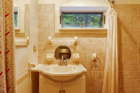 32 Fox Run Lamoine ME 04605