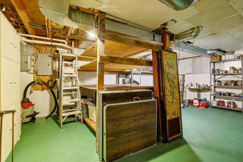 32 Fox Run Lamoine ME 04605