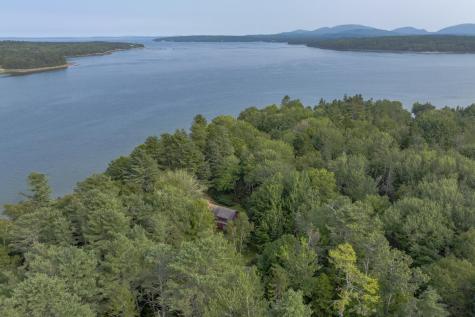 32 Fox Run Lamoine ME 04605