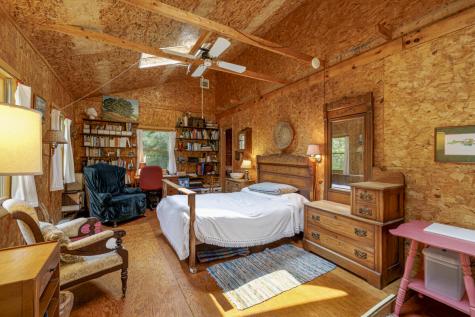 32 Fox Run Lamoine ME 04605