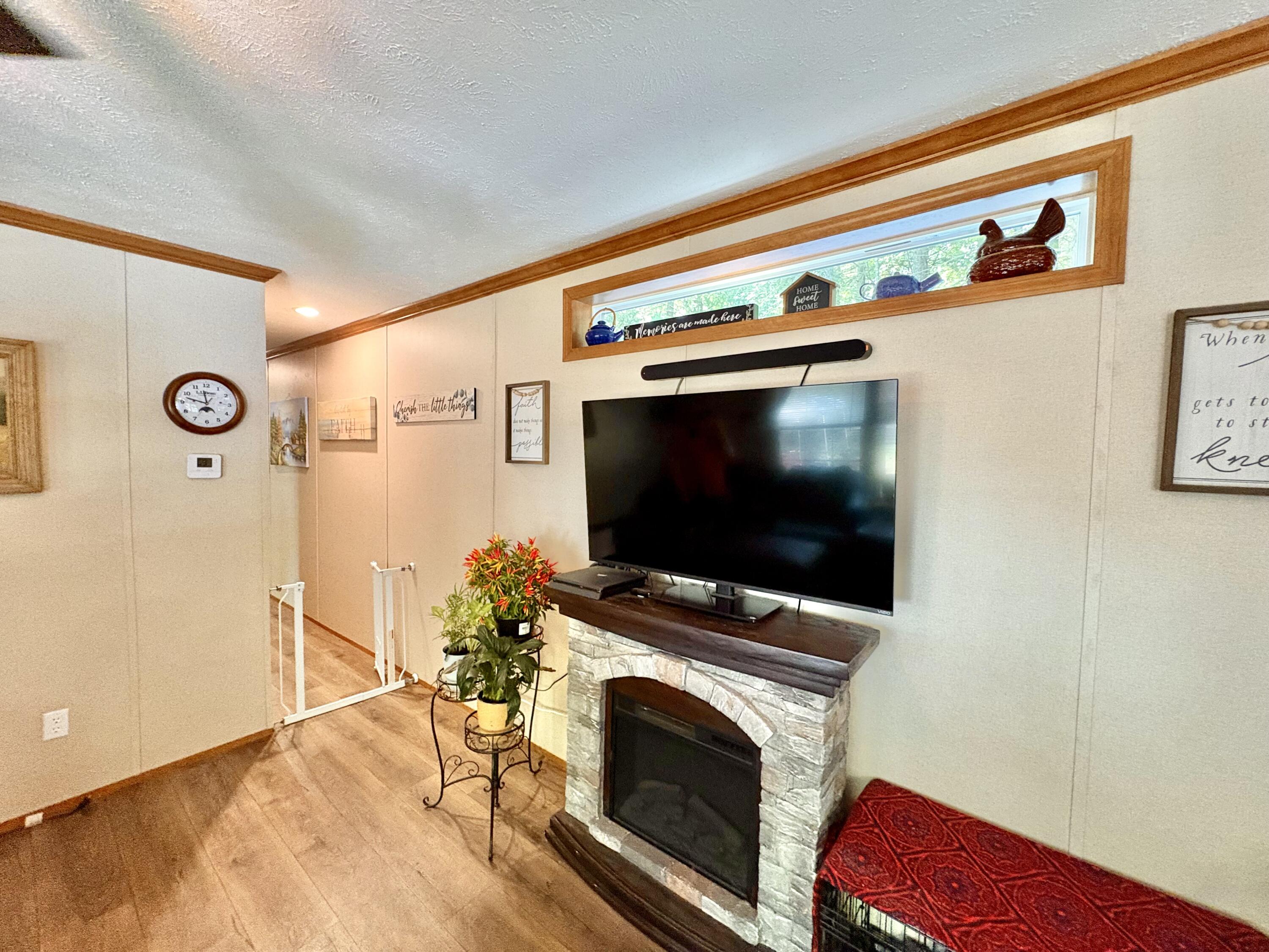 17 Spruce Lane Limington ME 04049