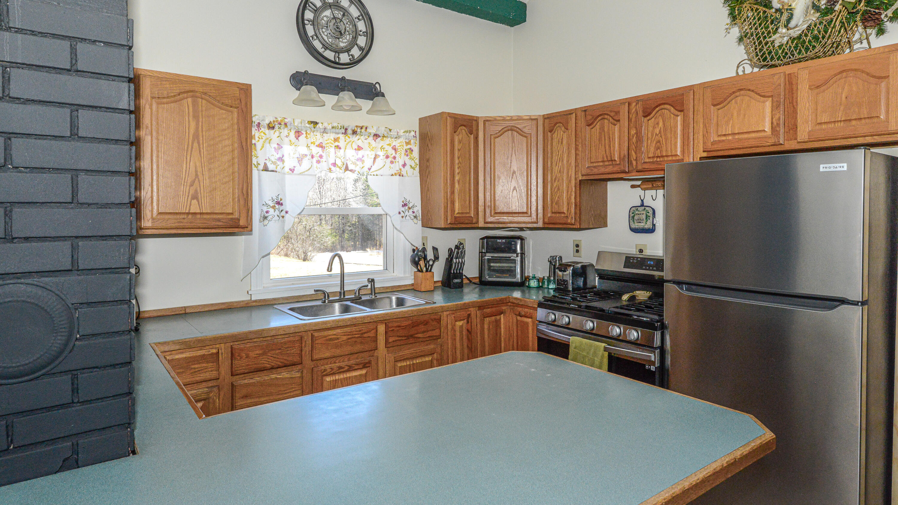 513 S High Street Bridgton ME 04009