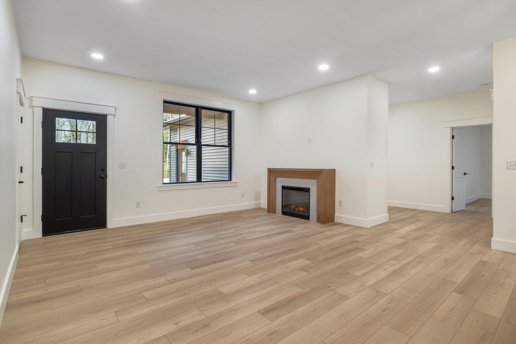 23 Robert Street Buxton ME 04093