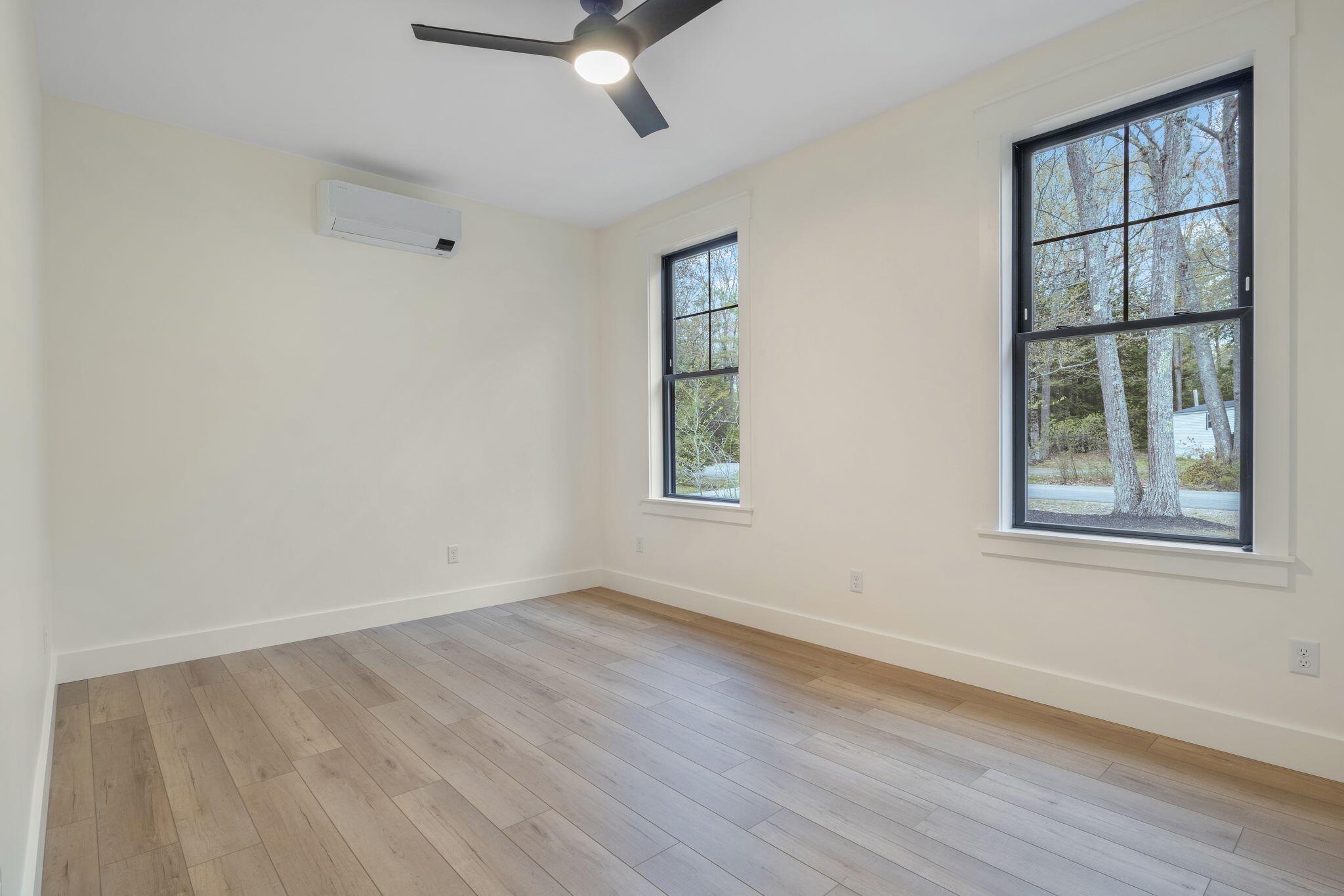 23 Robert Street Buxton ME 04093