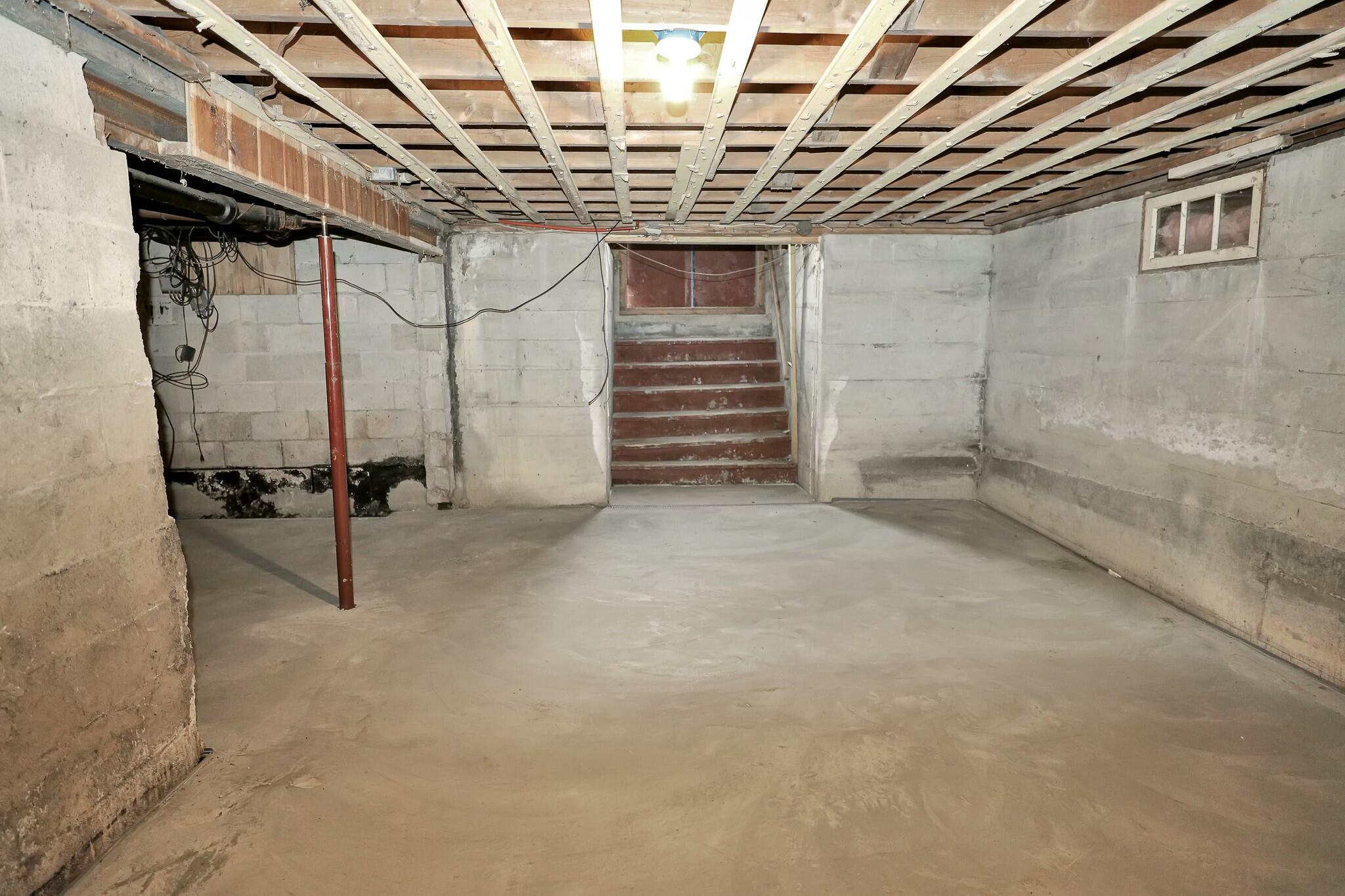 15 Hemingway Street Rumford ME 04276