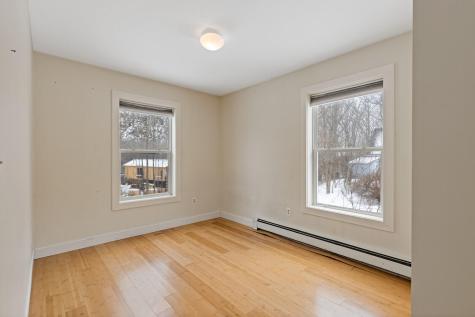 16 Madison Way Camden ME 04843