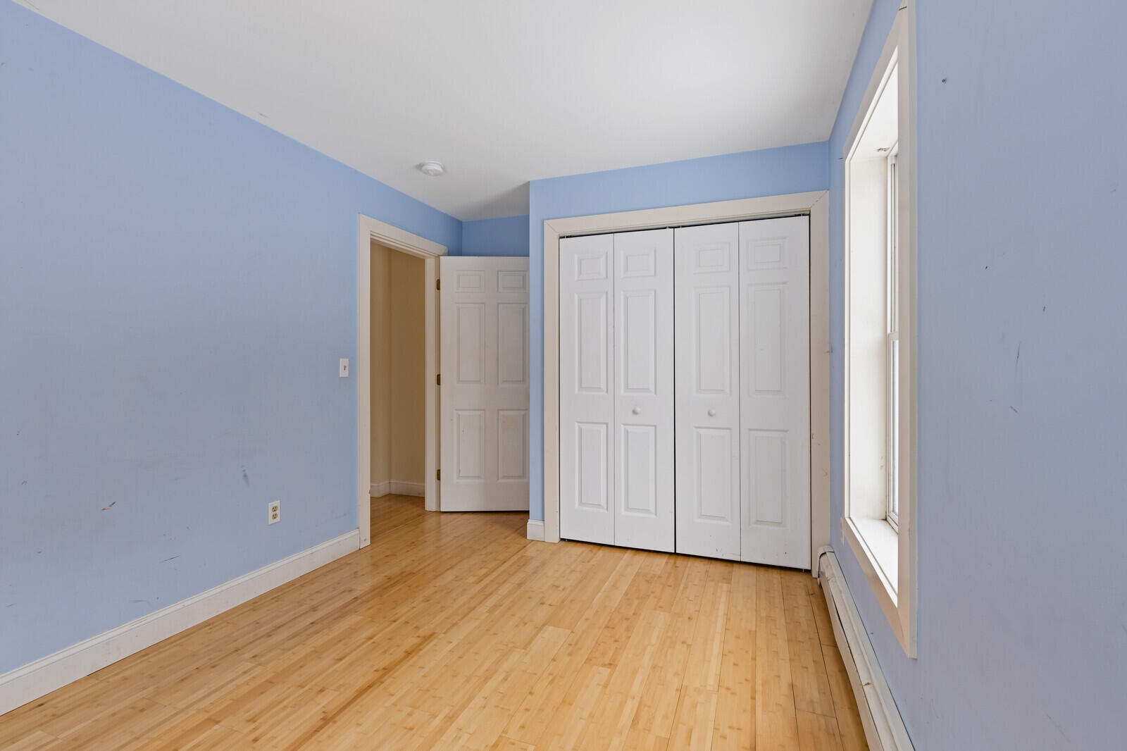 16 Madison Way Camden ME 04843