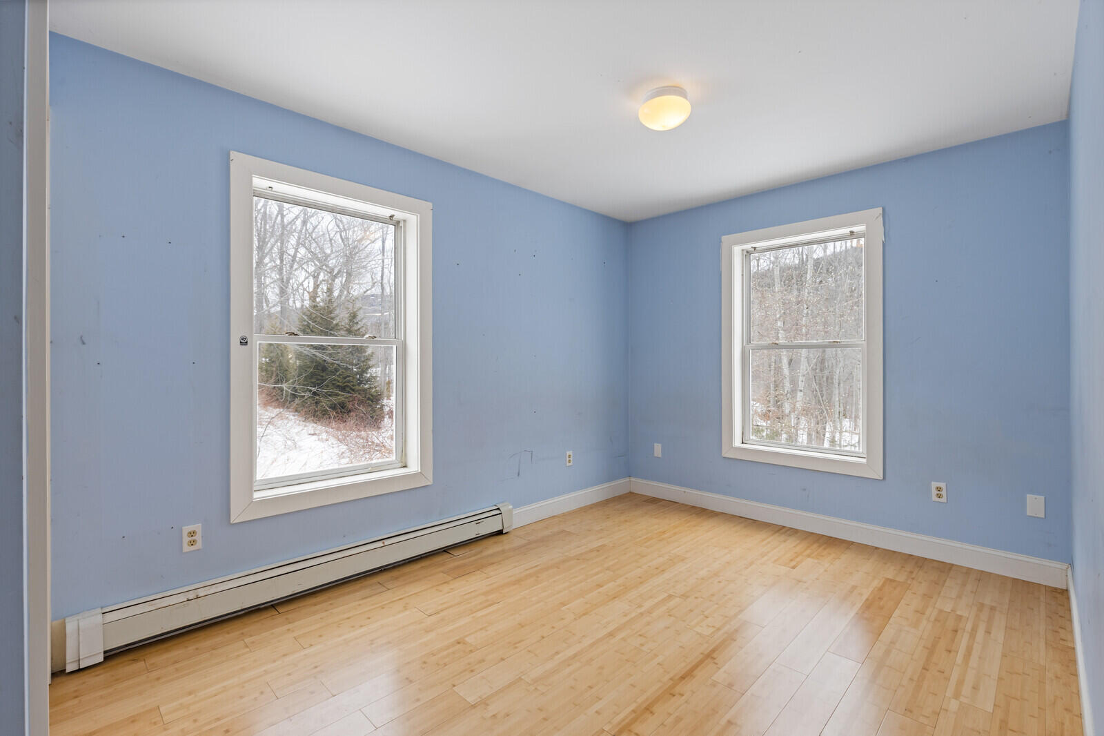 16 Madison Way Camden ME 04843