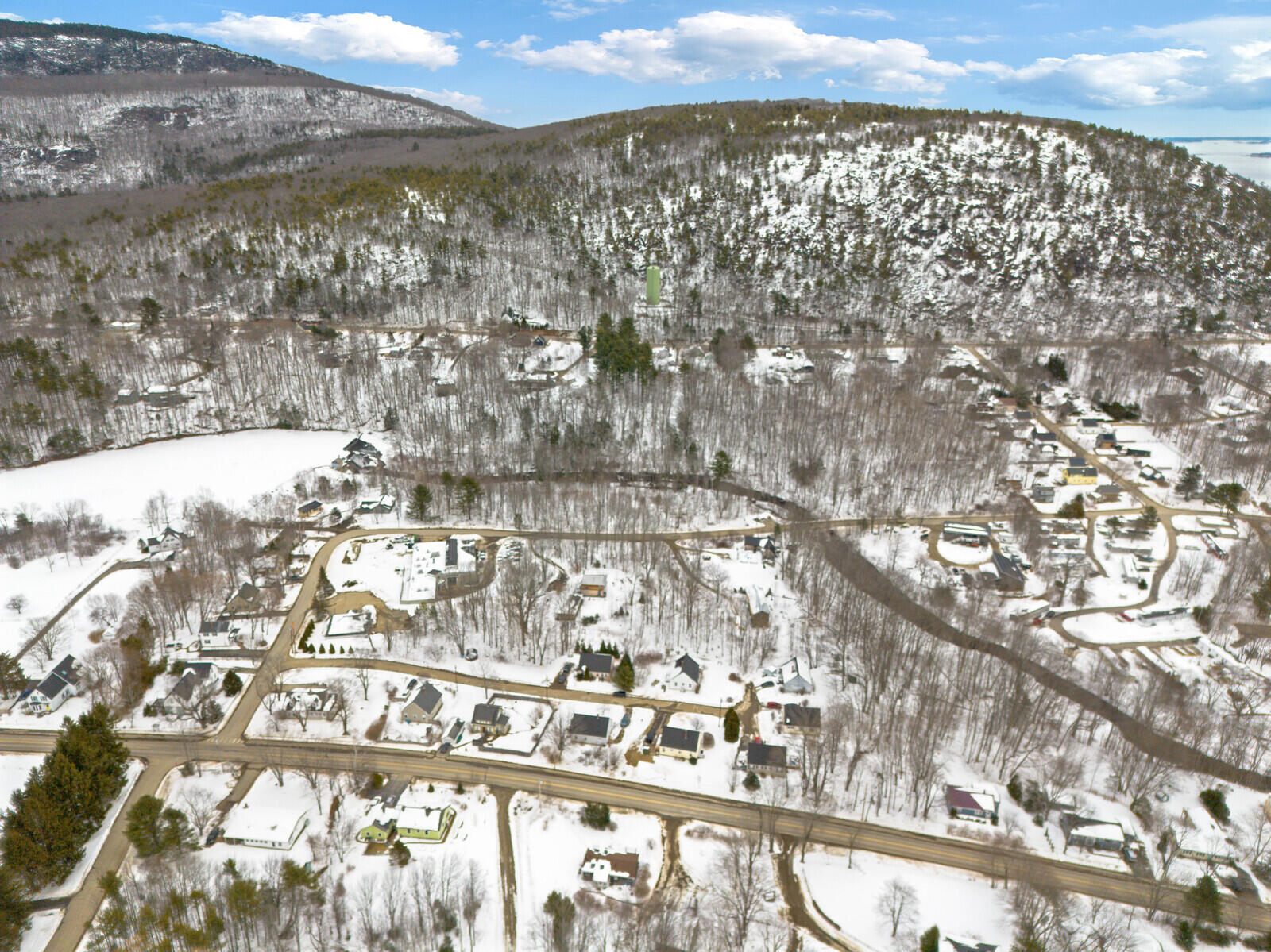 16 Madison Way Camden ME 04843