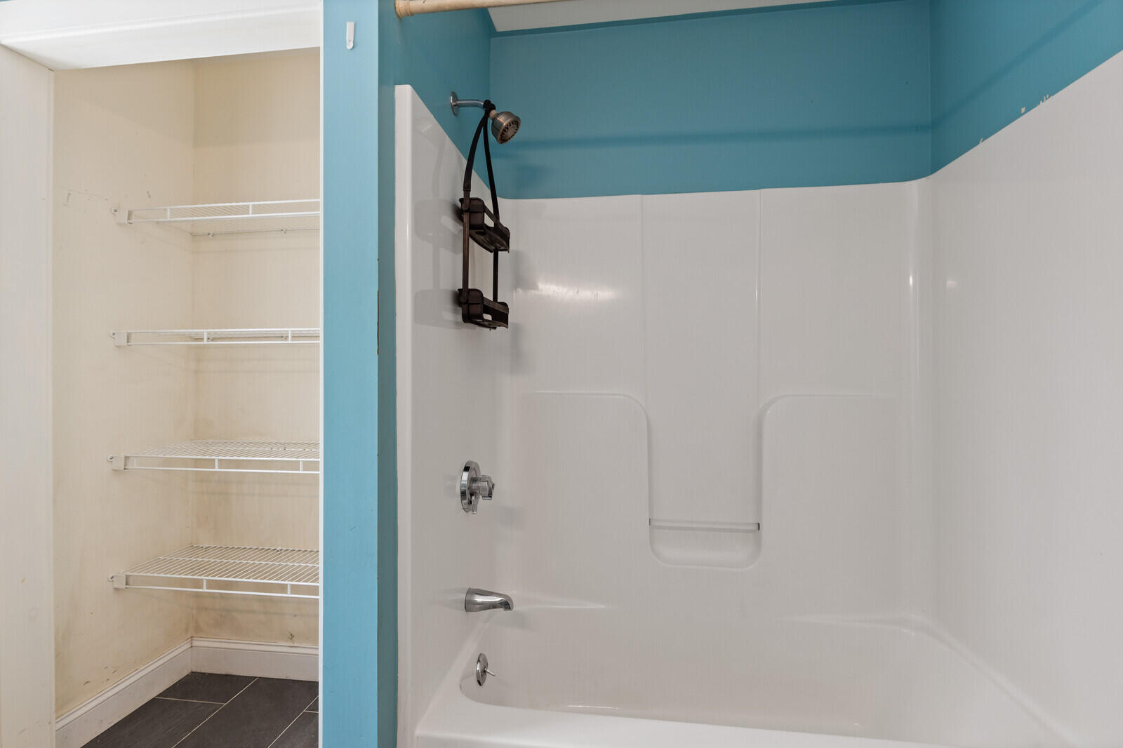 16 Madison Way Camden ME 04843