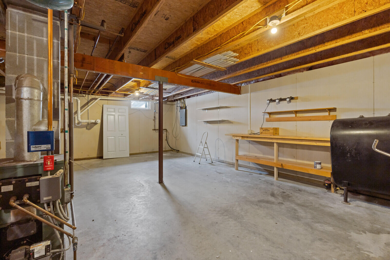 16 Madison Way Camden ME 04843