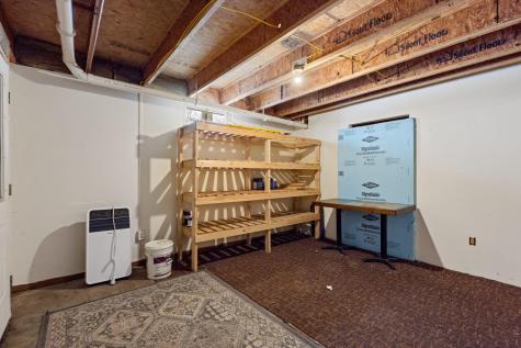 16 Madison Way Camden ME 04843