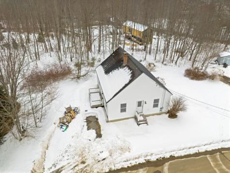 16 Madison Way Camden ME 04843