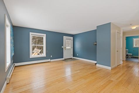 16 Madison Way Camden ME 04843