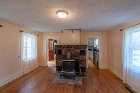 24 Turnpike Road Searsport ME 04974