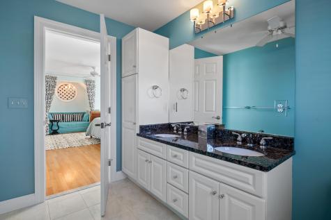 2 Leeward Lane Kennebunk ME 04043