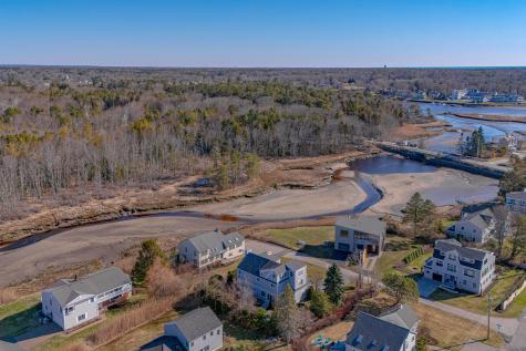 2 Leeward Lane Kennebunk ME 04043