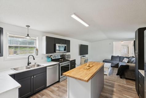 236 Cushing Road Cushing ME 04563