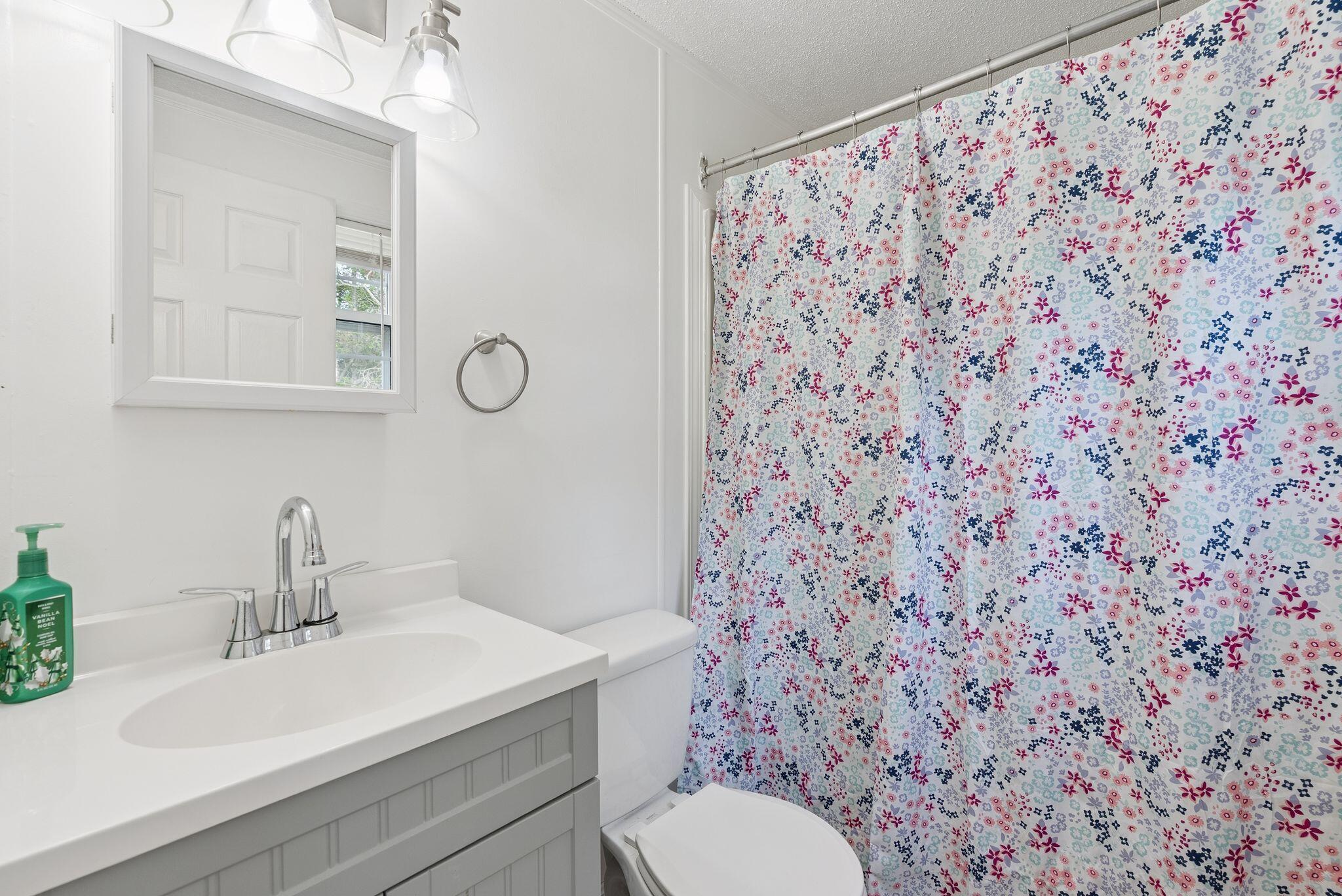 236 Cushing Road Cushing ME 04563