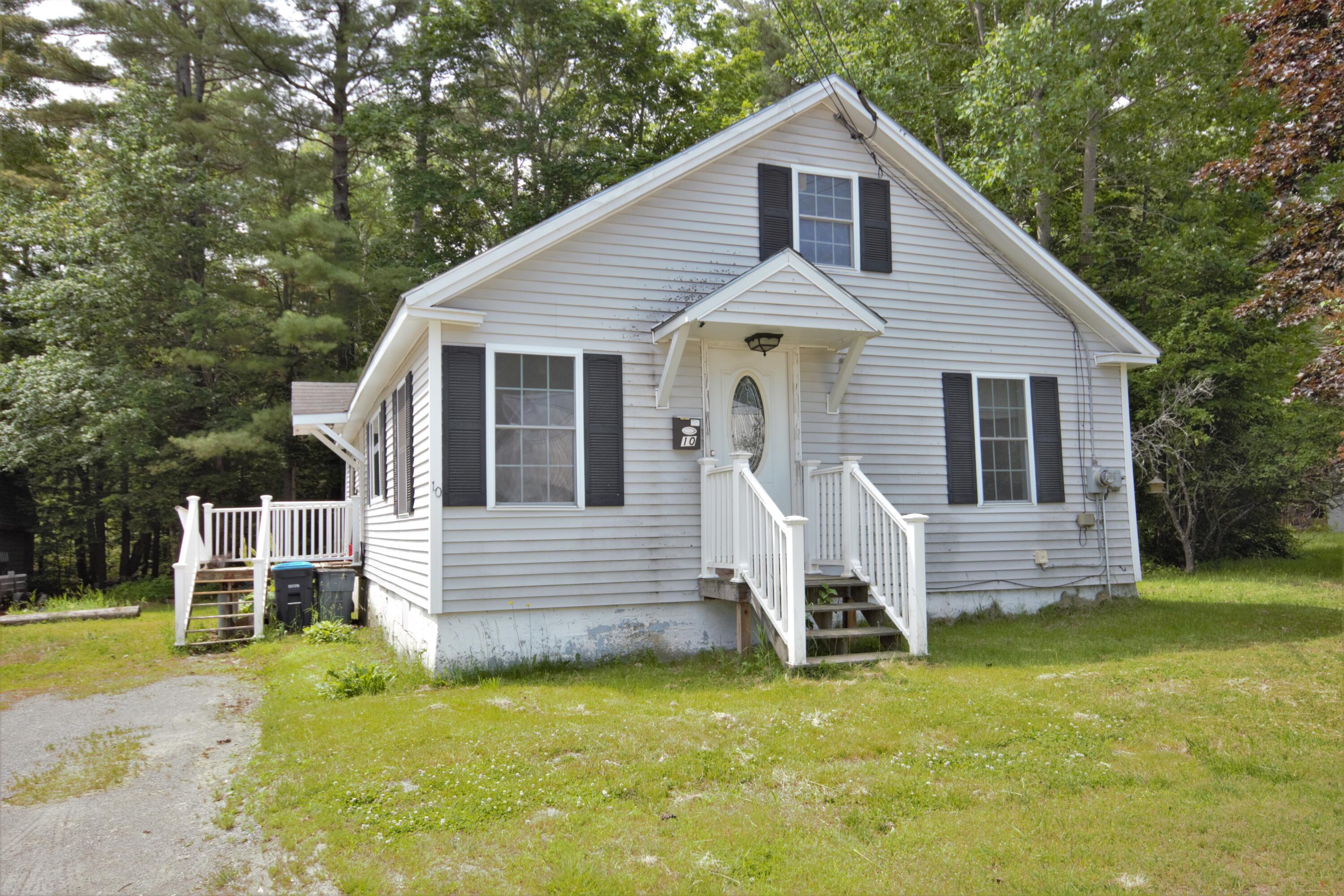 10 Harding Street Old Town ME 04468