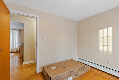 84 Windsor Avenue Augusta ME 04330