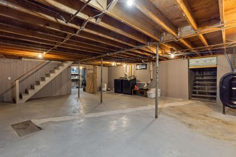 84 Windsor Avenue Augusta ME 04330