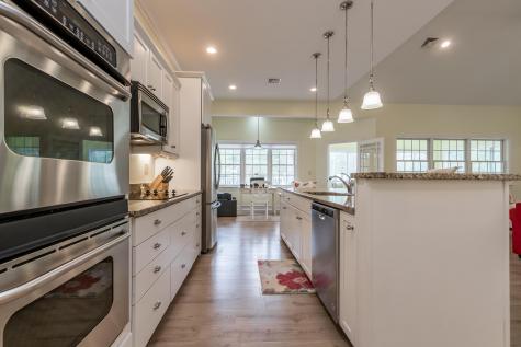 24 Carmichael Avenue Falmouth ME 04105