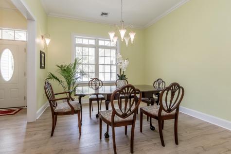 24 Carmichael Avenue Falmouth ME 04105