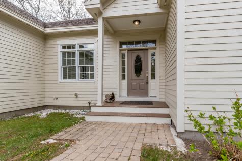 24 Carmichael Avenue Falmouth ME 04105