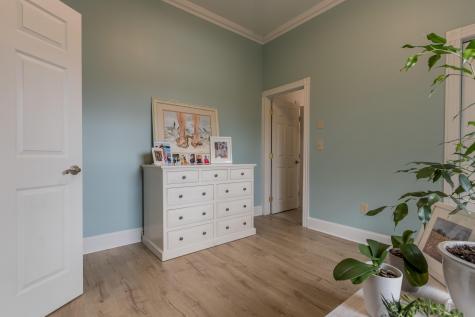 24 Carmichael Avenue Falmouth ME 04105