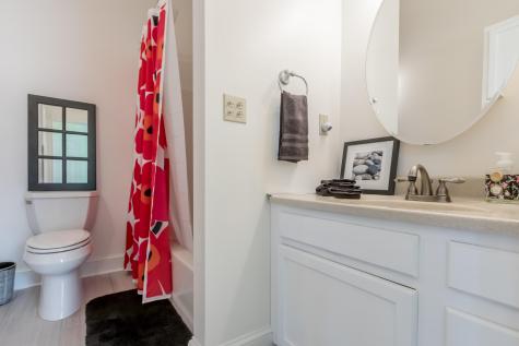 24 Carmichael Avenue Falmouth ME 04105