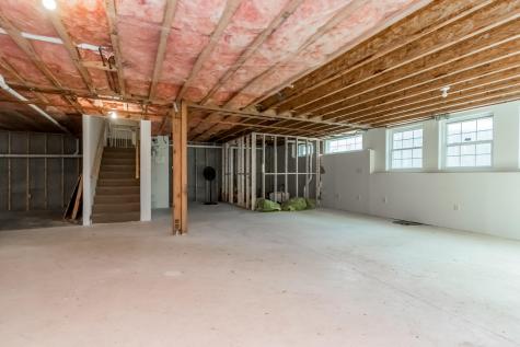 24 Carmichael Avenue Falmouth ME 04105