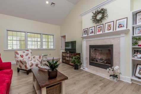 24 Carmichael Avenue Falmouth ME 04105