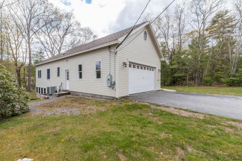 24 Carmichael Avenue Falmouth ME 04105