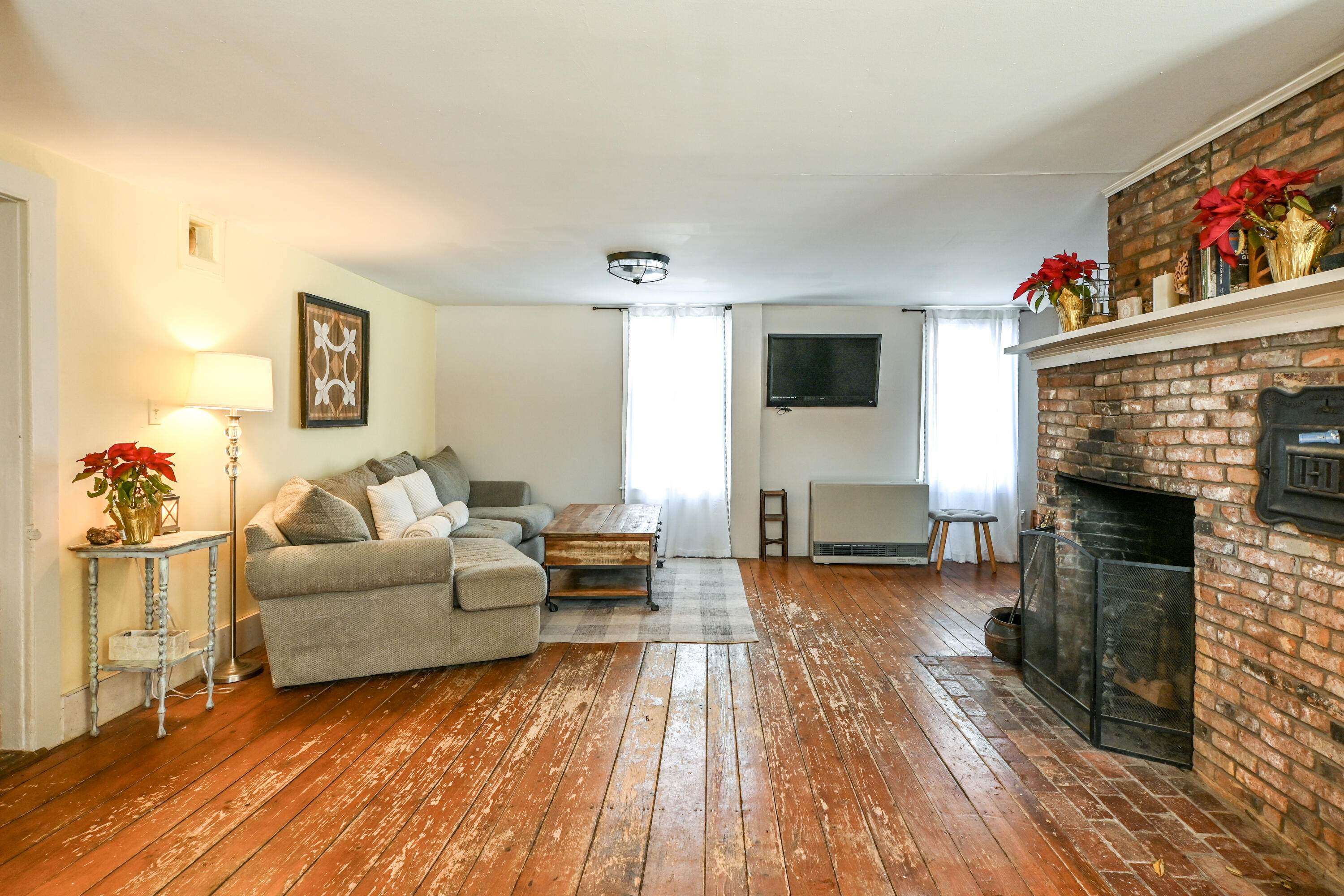 30 Joy Valley Road Buxton ME 04093