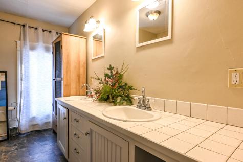 30 Joy Valley Road Buxton ME 04093