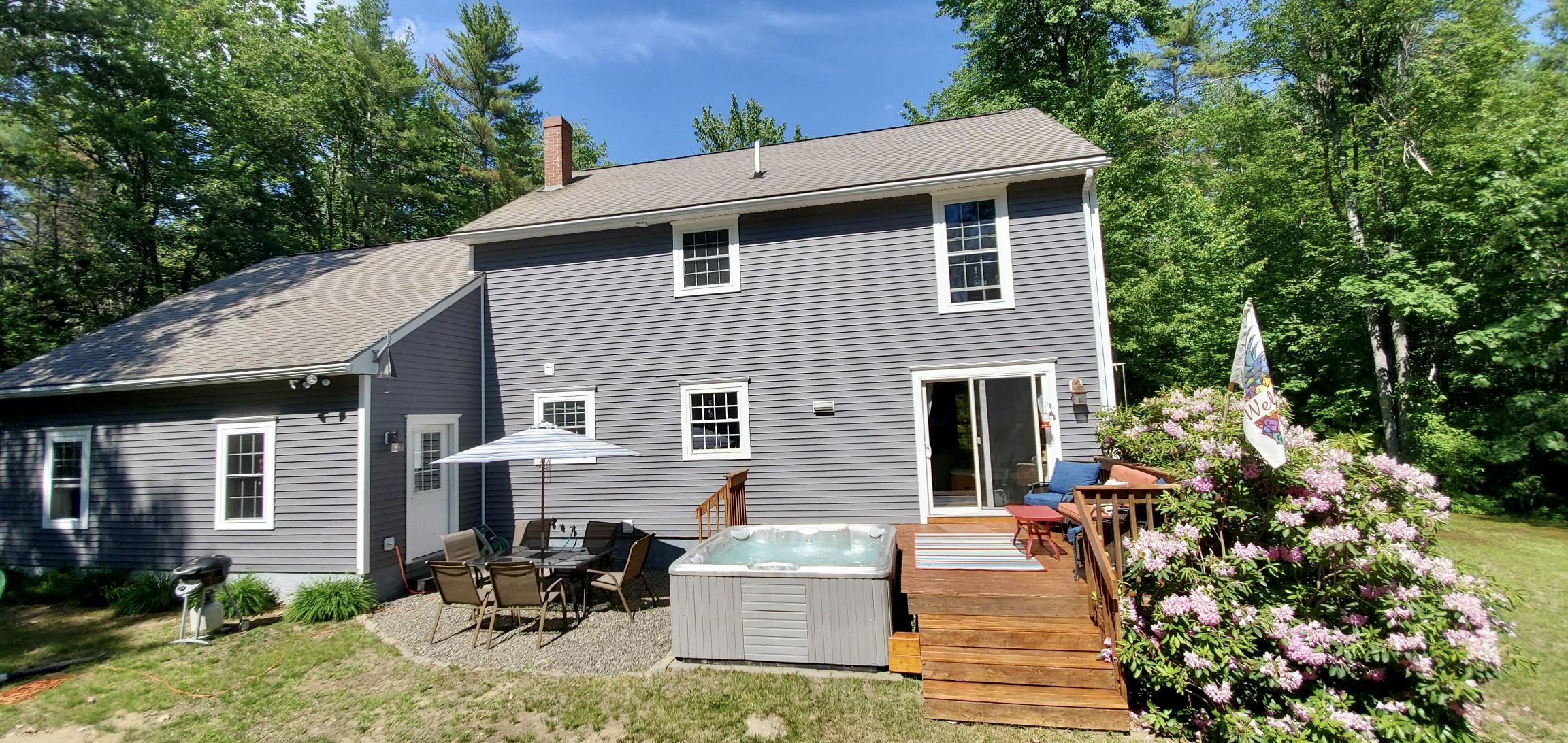 83 Brown Road Raymond ME 04071