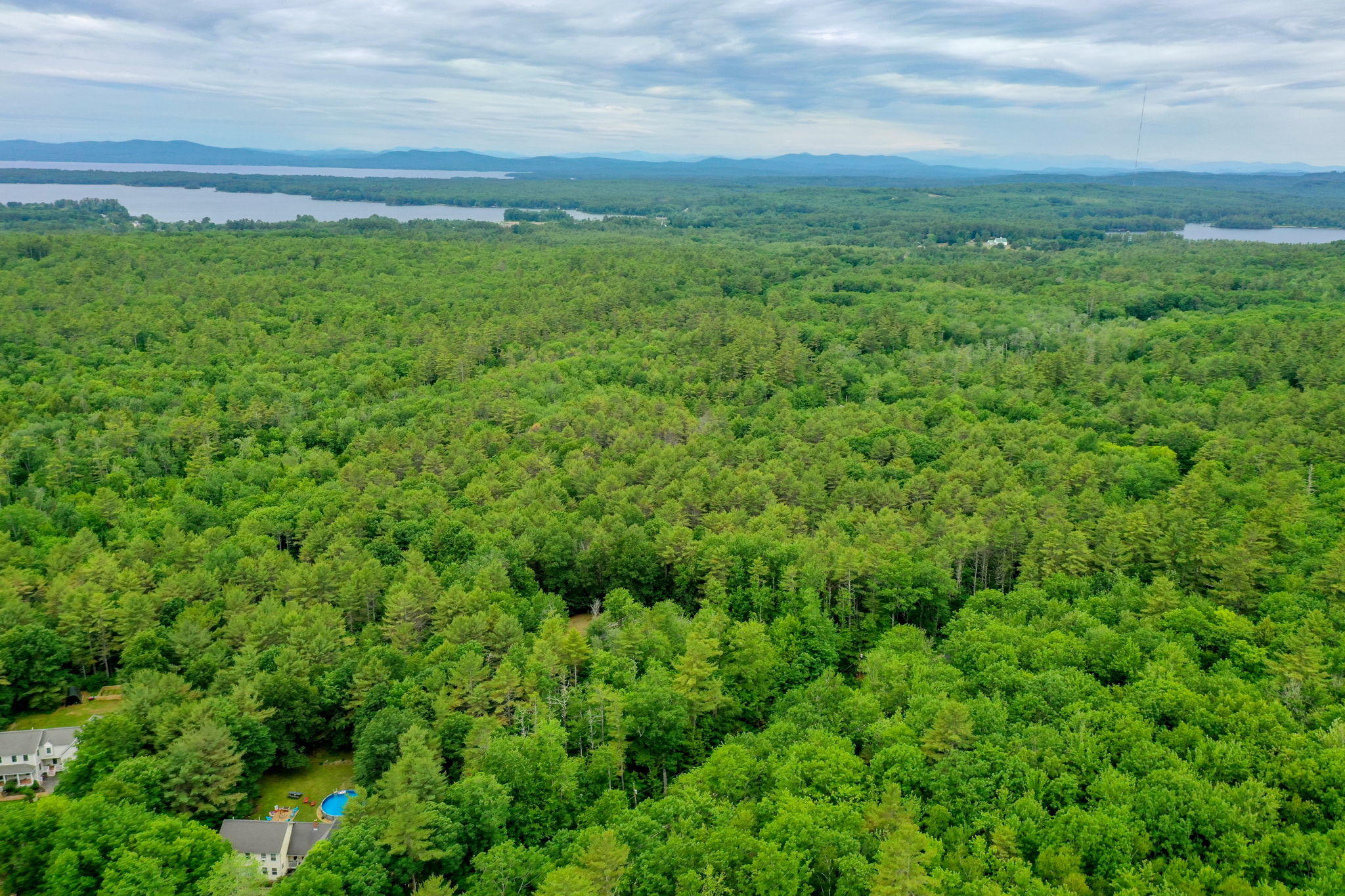 83 Brown Road Raymond ME 04071
