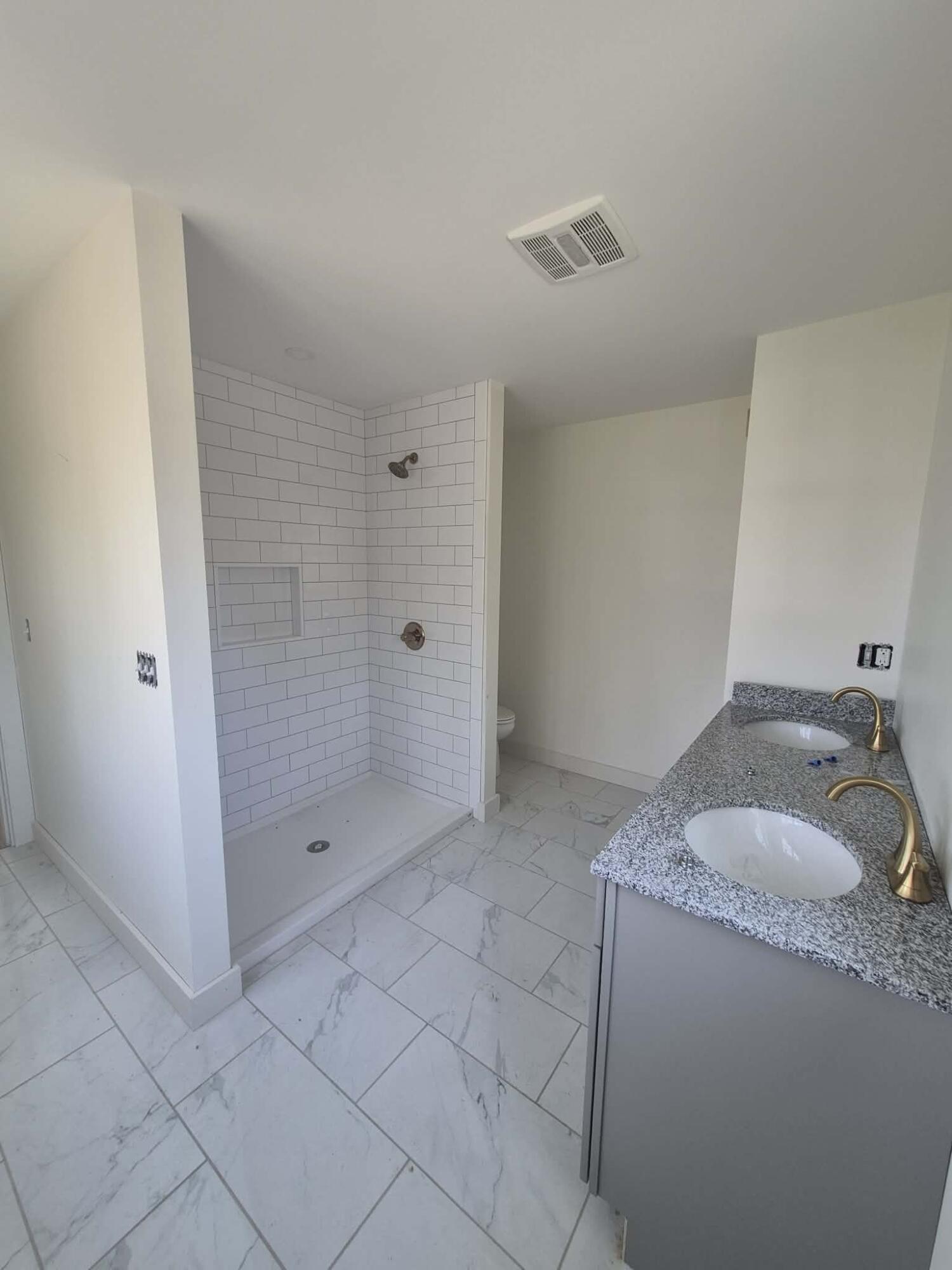 8 Freedom Avenue Hampden ME 04444