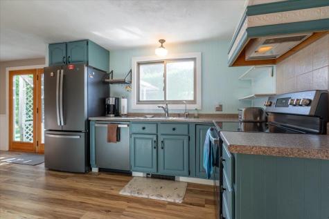 11 Sunnyfield Lane Warren ME 04864