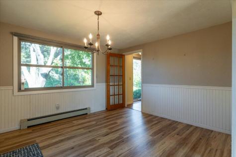 11 Sunnyfield Lane Warren ME 04864