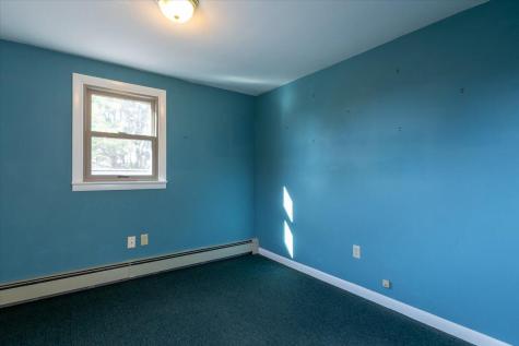 11 Sunnyfield Lane Warren ME 04864