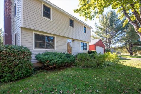11 Sunnyfield Lane Warren ME 04864