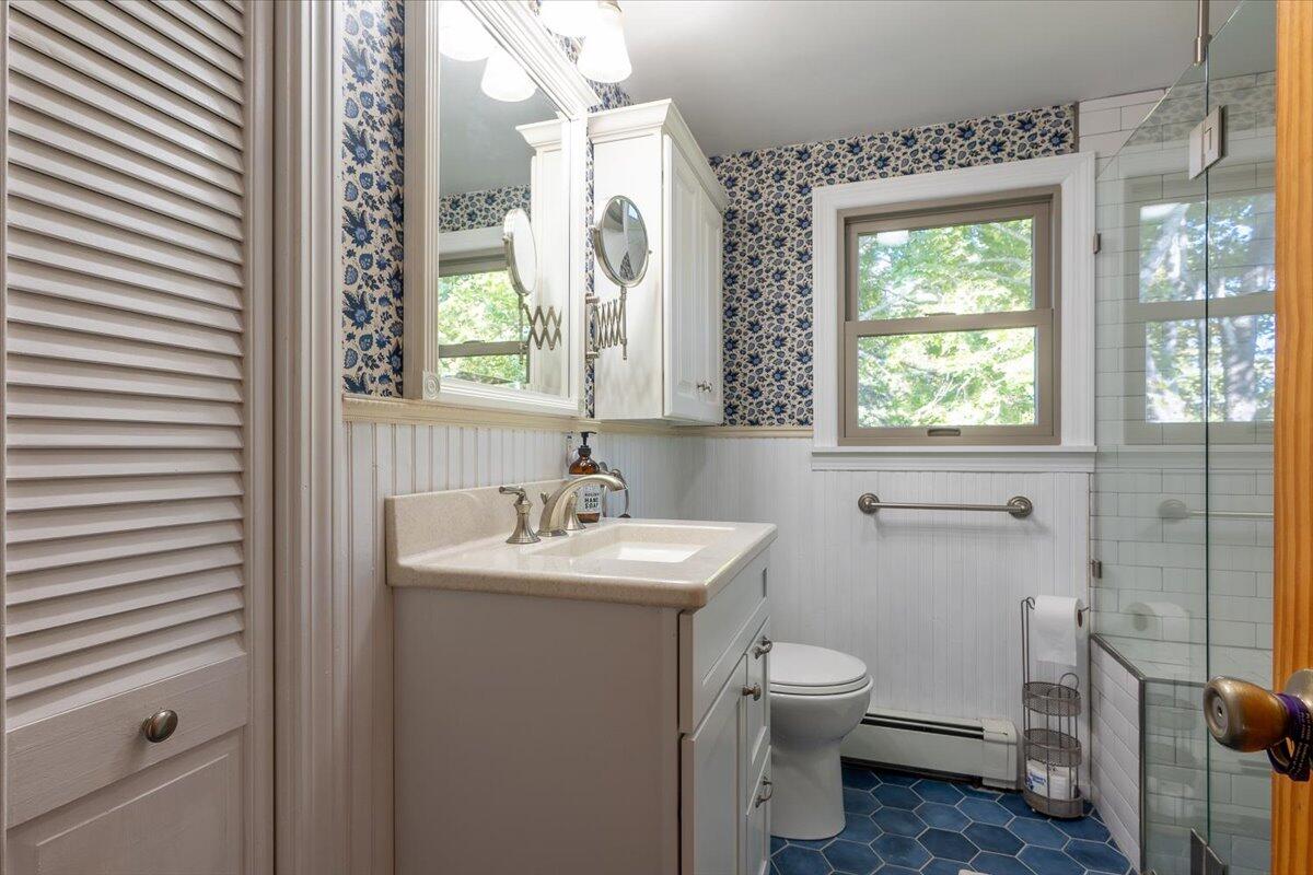 11 Sunnyfield Lane Warren ME 04864