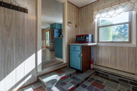 11 Sunnyfield Lane Warren ME 04864