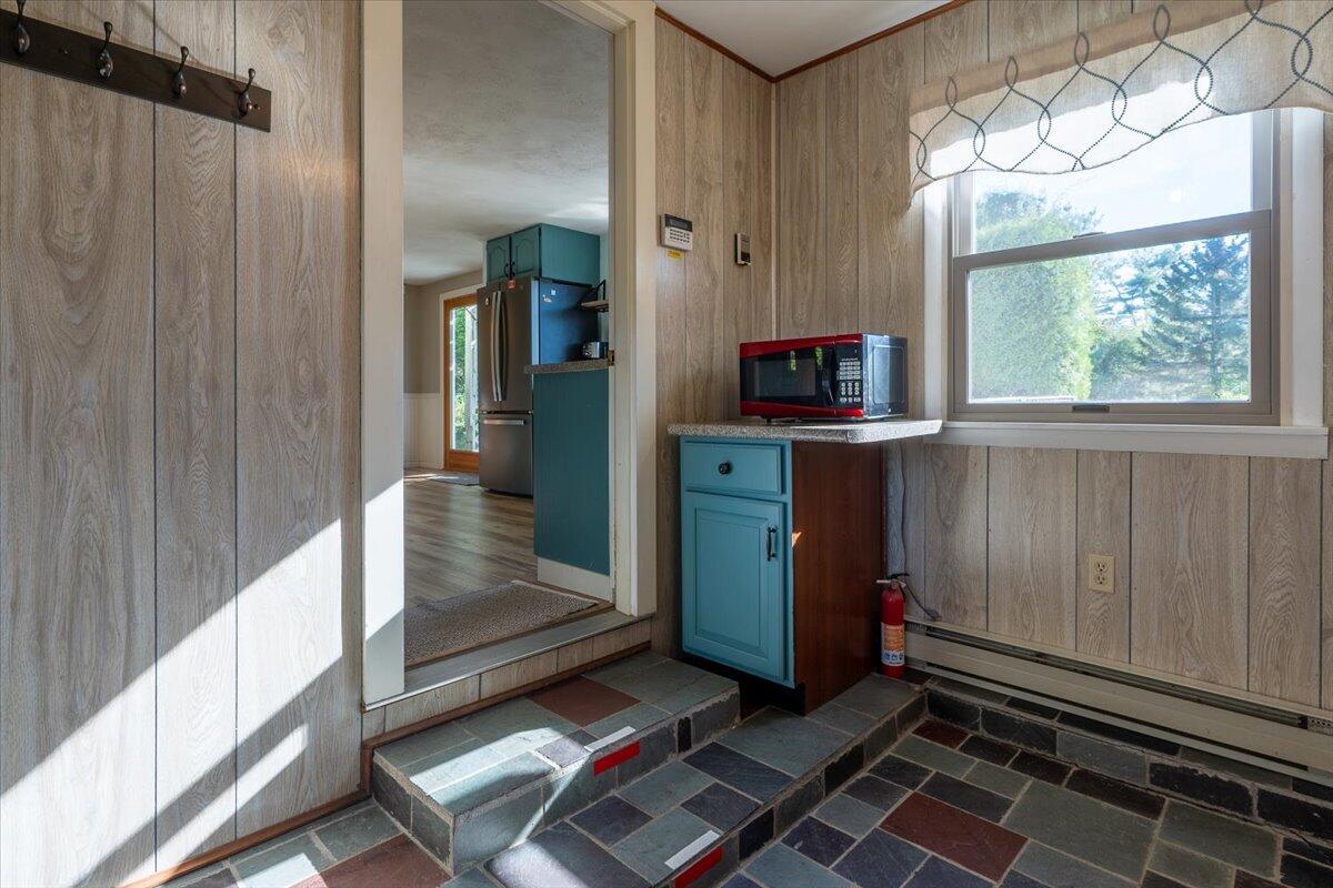 11 Sunnyfield Lane Warren ME 04864