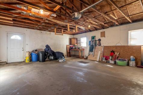11 Sunnyfield Lane Warren ME 04864