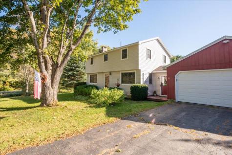 11 Sunnyfield Lane Warren ME 04864